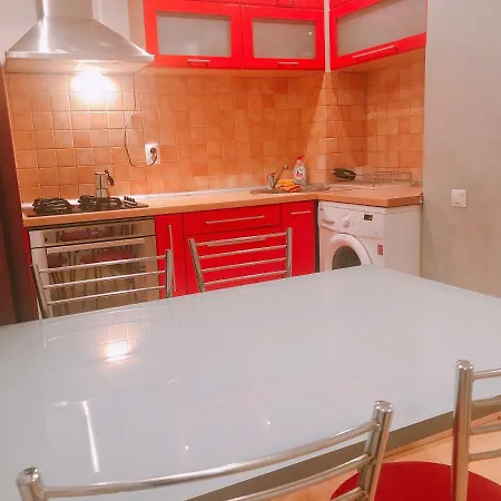 Arc De Triomphe Studio